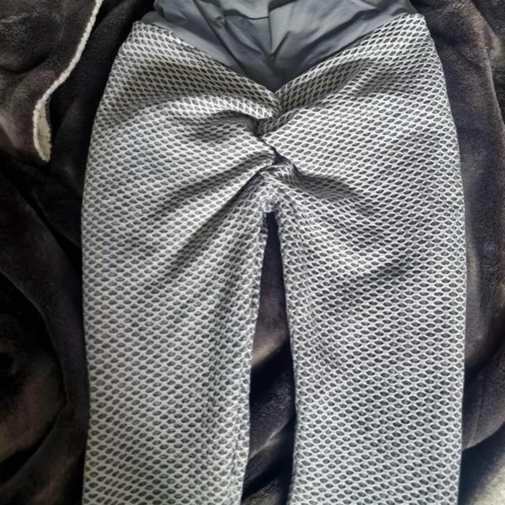 Lighthouse Clothing Women's Black and Grey Leggings